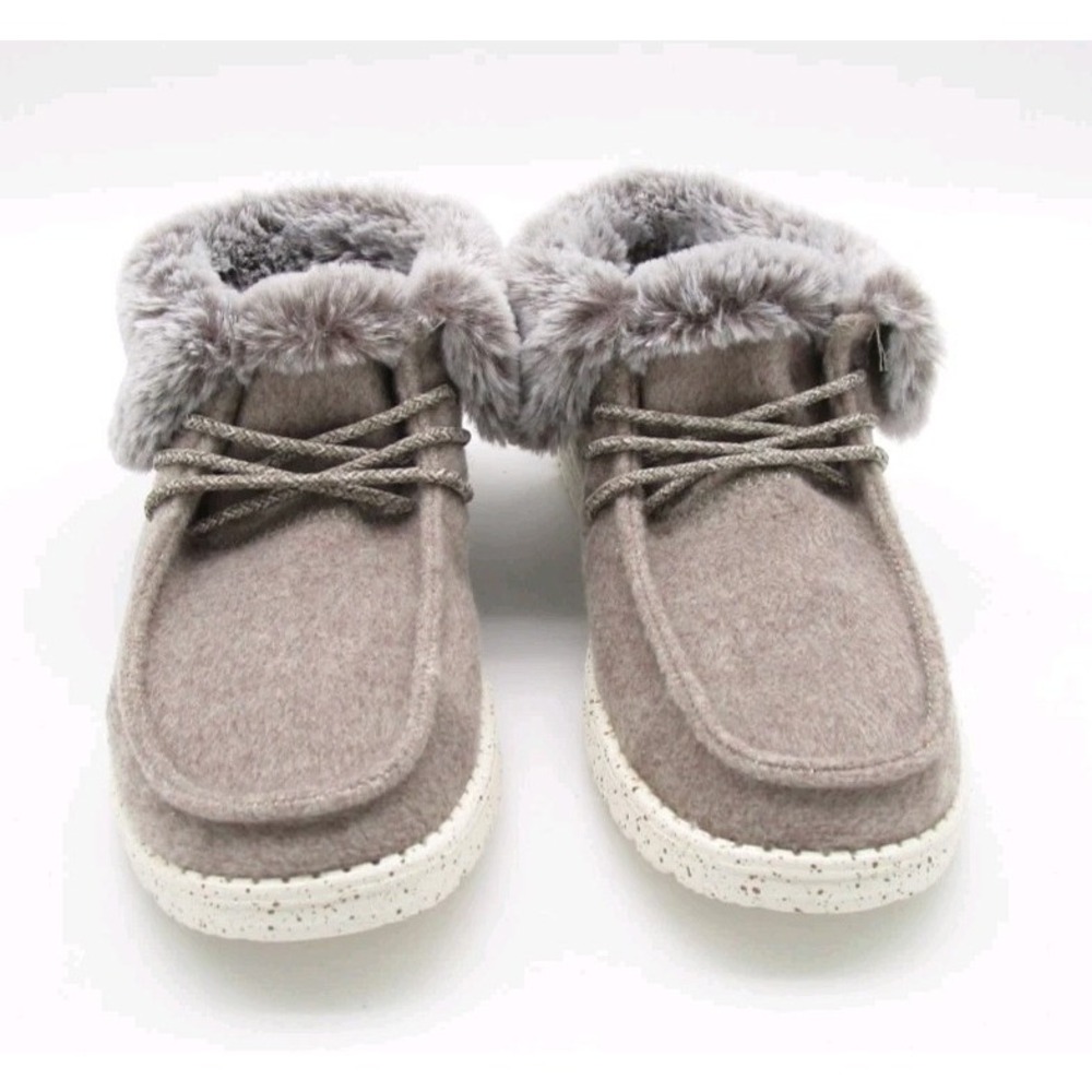 Hey Dude Britt‎ Chocolate Furry Top Lace Up Sneaker Shoes Womens Sz 8 NWOB